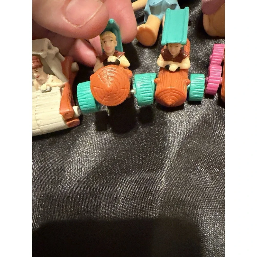 VTG 1993 Flintstones Happy Meal Toy Car Dino Fred Wilma Betty Barney Pebbles Bam